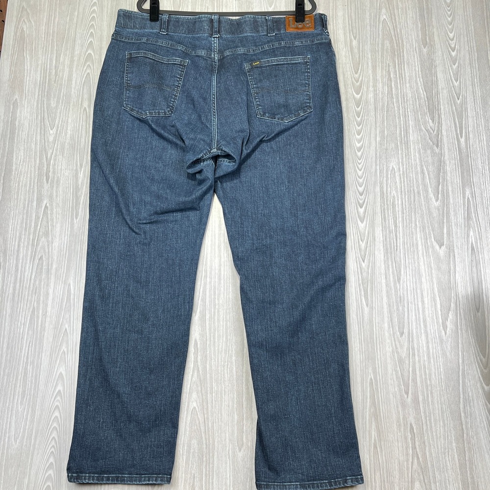 Lee Extreme Motion Athletic Fit Tapered Leg Jeans Mens 40x32 Dark Wash EUC - Picture 5 of 7